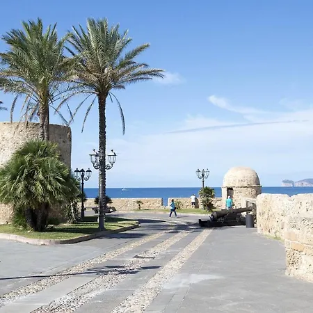 Petit Bijoux A Few Steps From The Beach, Sea View And Parking Space Apartment Alghero