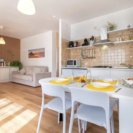 Petit Bijoux A Few Steps From The Beach, Sea View And Parking Space * Alghero