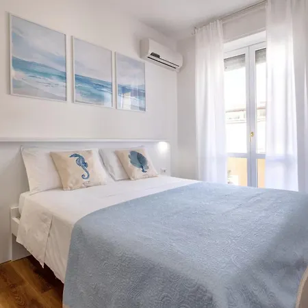 Petit Bijoux A Few Steps From The Beach, Sea View And Parking Space