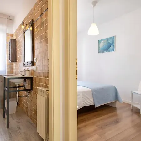 Apartment Petit Bijoux A Few Steps From The Beach, Sea View And Parking Space