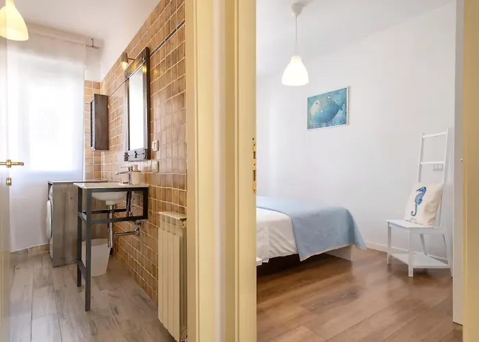 Διαμέρισμα Petit Bijoux A Few Steps From The Beach, Sea View And Parking Space