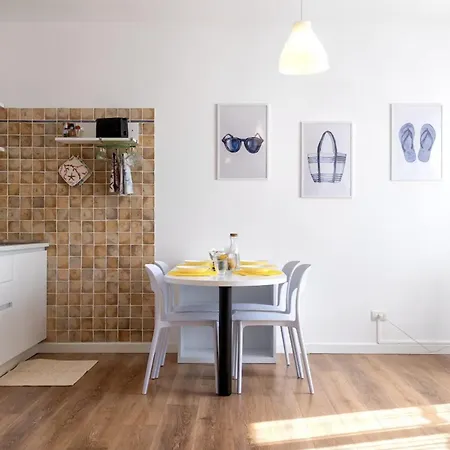 Appartamento Petit Bijoux A Few Steps From The Beach, Sea View And Parking Space *
